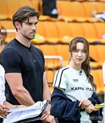 韩国女歌手文夏奈尔：站在贝尔身边时，我自己都不敢相信