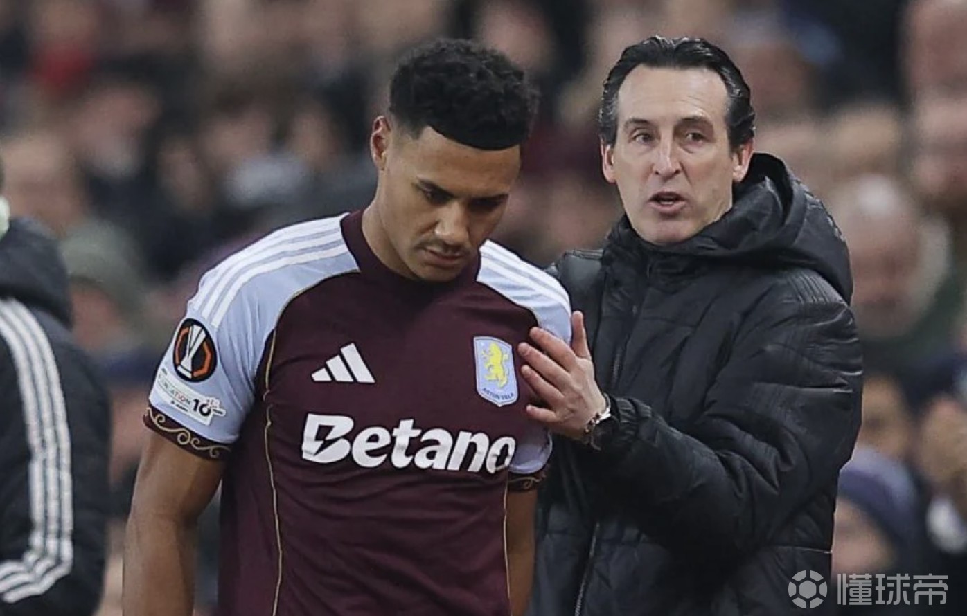 在维拉对阵萨尔茨堡红牛的比赛中，沃特金斯出现了拉伤的情况