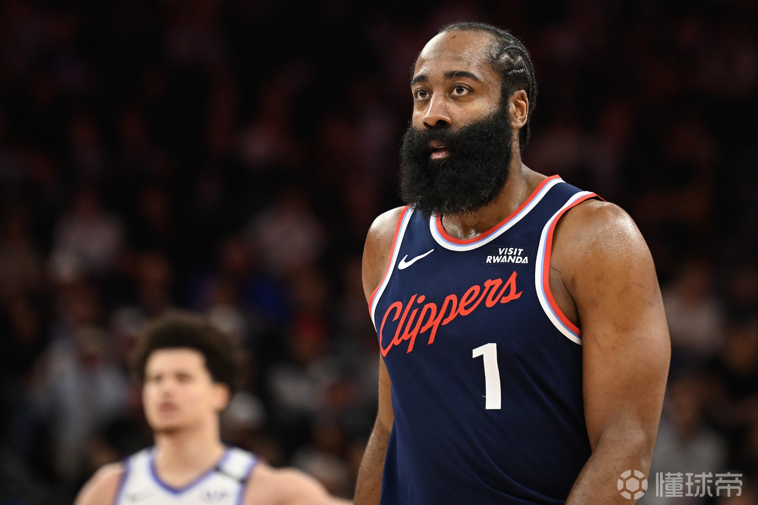 记者：快船和骑士已就哈登与加兰的交易进行深度探讨