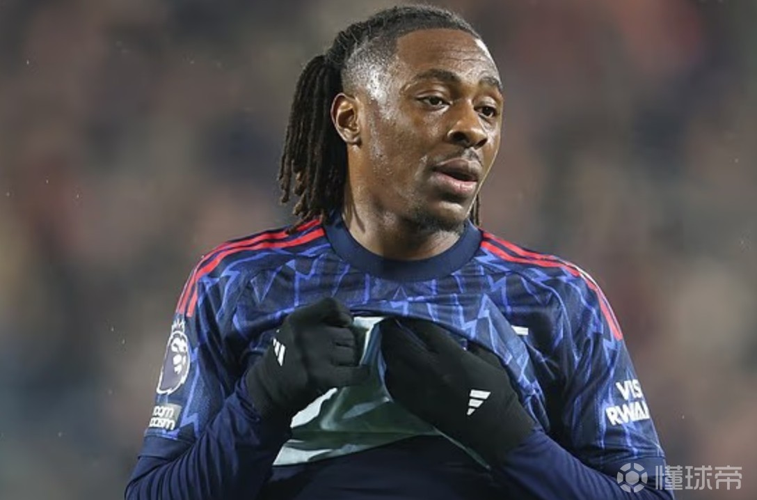 邮报:埃泽逐渐沦为边缘人,可能无缘英格兰队的世界杯阵容